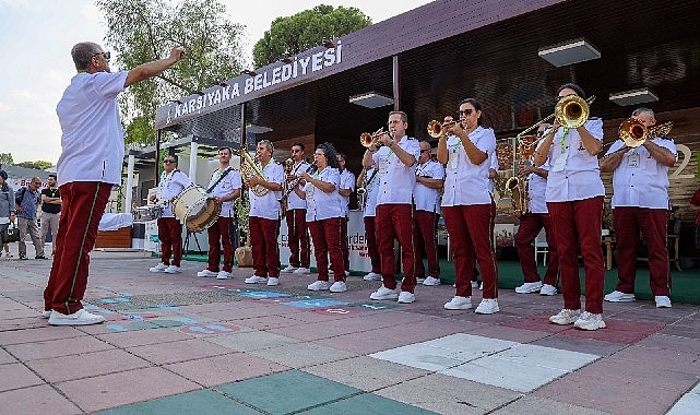 İzmir Fuarı'nda Karşıyaka rüzgârı esiyor